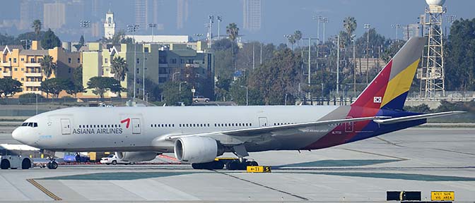 Asiana Airlines Boeing 777-28EER HL7732, Los Angeles international Airport, January 19, 2015